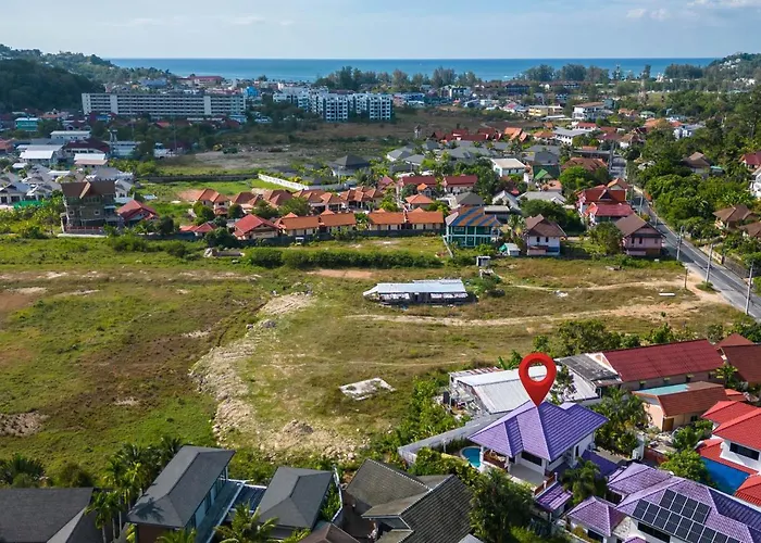Villa Amaya, 2 Story Tropical Oasis With Green Hills View & Pool, Kamala Beach