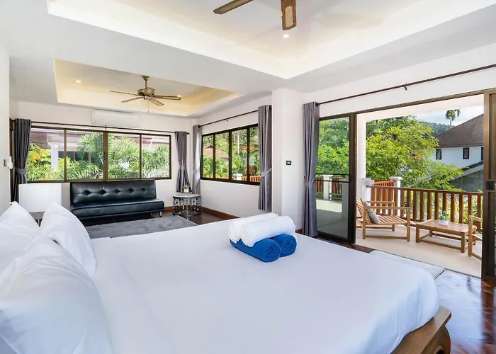 Villa Amaya, 2 Story Tropical Oasis With Green Hills View & Pool, Kamala Beach